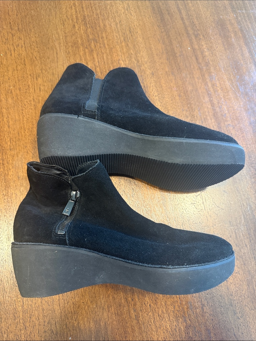Kenneth Cole Reaction Black Suede Heeled Ankle Boots